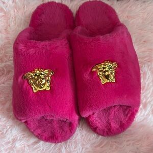 VERSACE fur pink sandals with medallion / Size 11/Preowned
